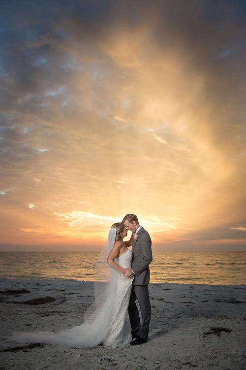 black sand beach hawaii wedding,Black Sand Beach Hawaii Wedding: A Dreamy Celebration by the Ocean