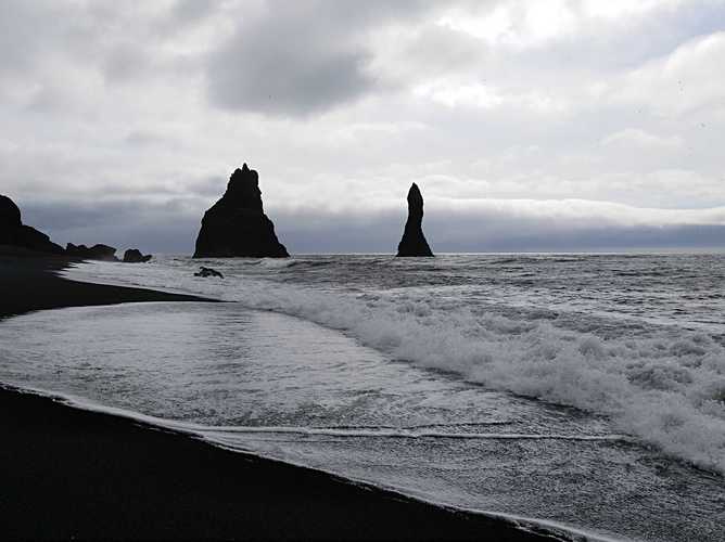 black sand beaches in maui,Black Sand Beaches in Maui: A Detailed Guide for Beach Lovers