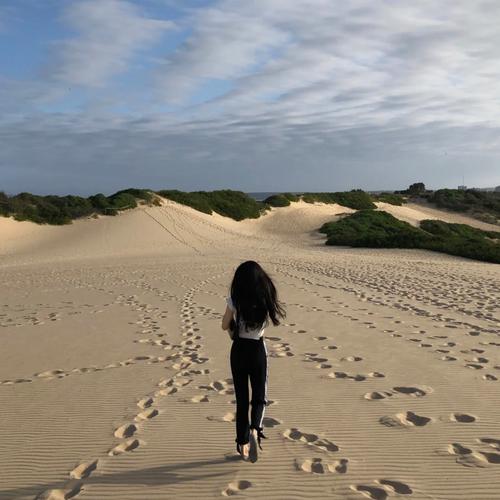 sand dunes photos,Sand Dunes Photos: A Visual Journey Through the Desert’s Embrace